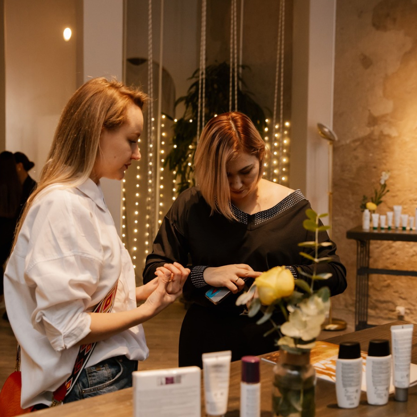 Семинар по лечению акне CANTABRIA LABS, линия BIRETIX