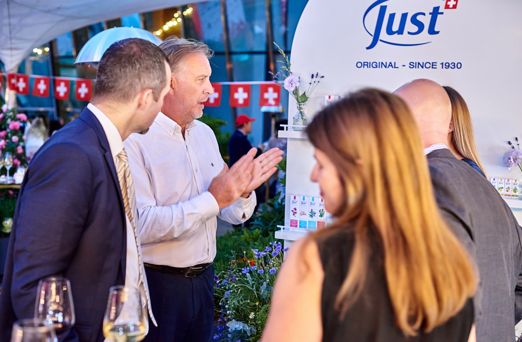 Swiss Days x Vlaekan