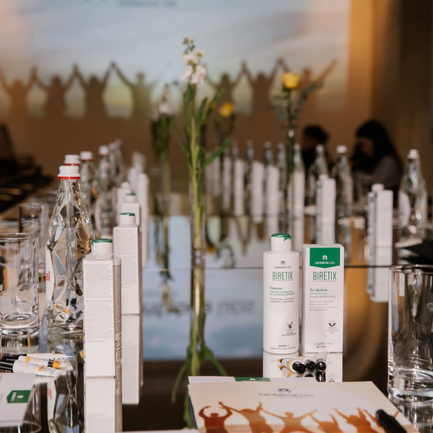 Семинар по лечению акне CANTABRIA LABS, линия BIRETIX